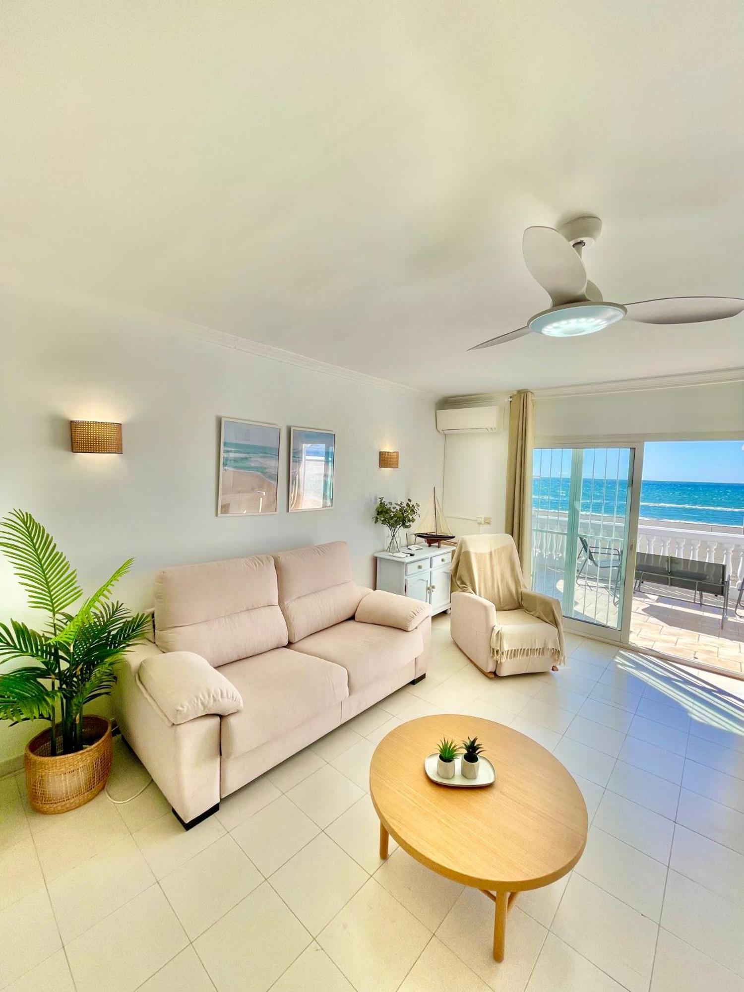 Apartamento Frontal Al Mar - Torrox Costa Esterno foto